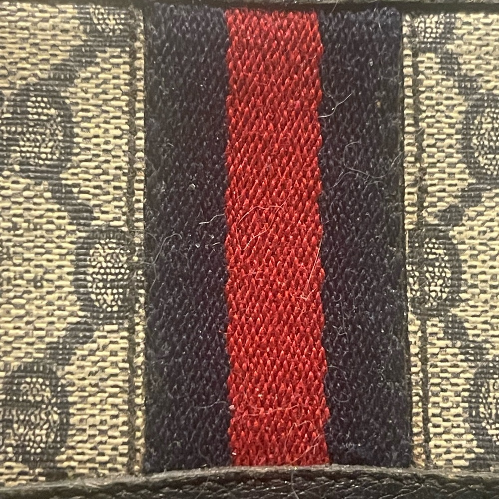 Vintage Gucci navy GG coin purse. - Picture 3 of 8